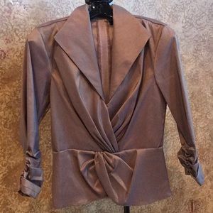 Tadashi Shoji Zip Back Top!